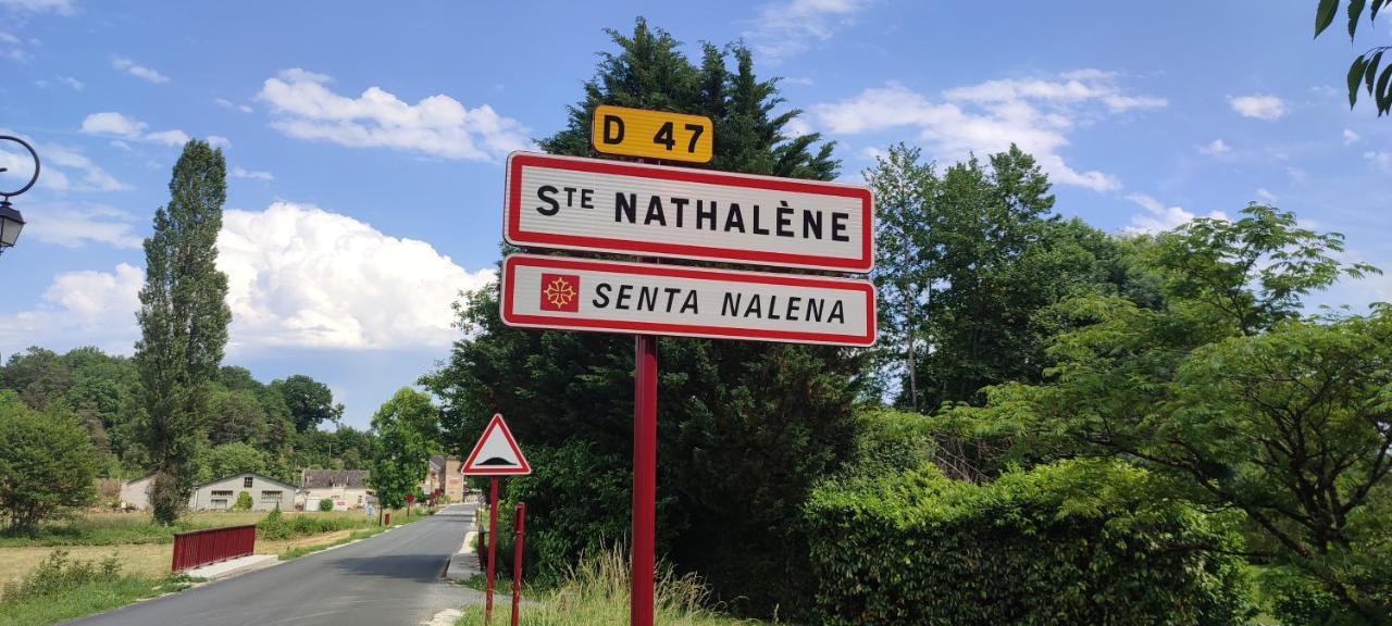 Aux Couleurs D'Esteil Sainte-Nathalène Exteriér fotografie